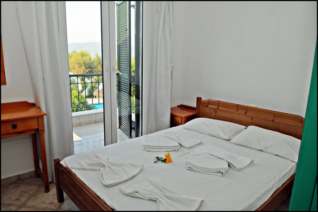 Posidonio Hotel Klima  Quarto foto